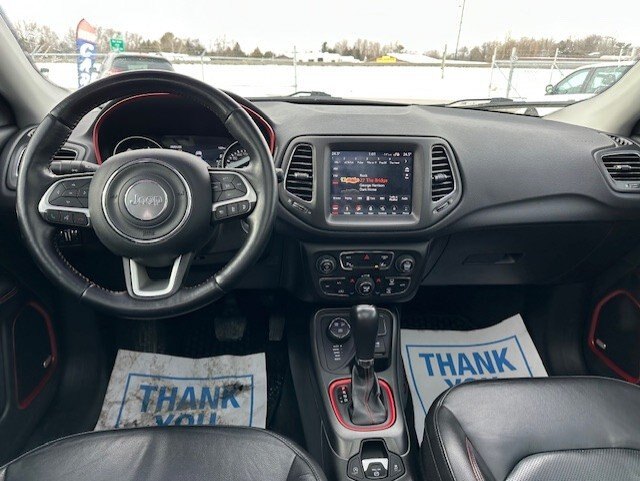 2019 JEEP COMPASS TRAILHAWK / $209.80 BIWEEKLY INCLUDING TAX / BEATS AUDIO / NAVIGATION / HEATED STEERING WHEEL