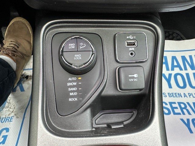 2019 JEEP COMPASS TRAILHAWK / $209.80 BIWEEKLY INCLUDING TAX / BEATS AUDIO / NAVIGATION / HEATED STEERING WHEEL