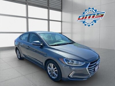 2017 HYUNDAI ELANTRA GL / $150.61 BIWEEKLY INCLUDING TAX / HEATED FRONT SEATS / HEATED STEERING WHEEL