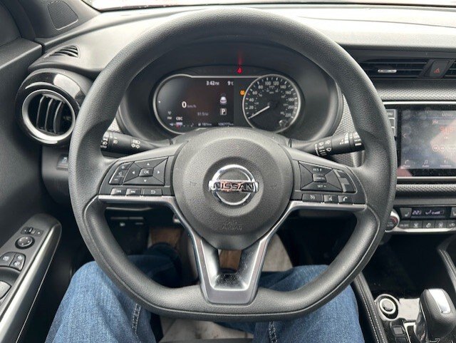 2019 NISSAN KICKS SV / $178.43 BIWEEKLY INCLUDING TAX / HEATED FRONT SEATS / CARFAX CLEAN