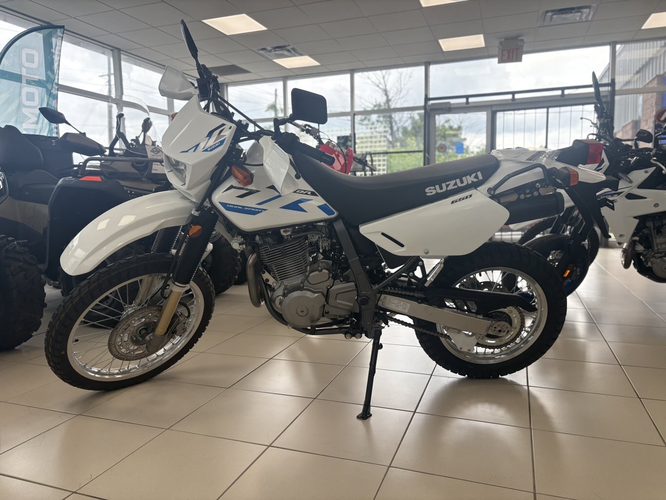 2025 Suzuki DR650SE Solid Special White No. 2