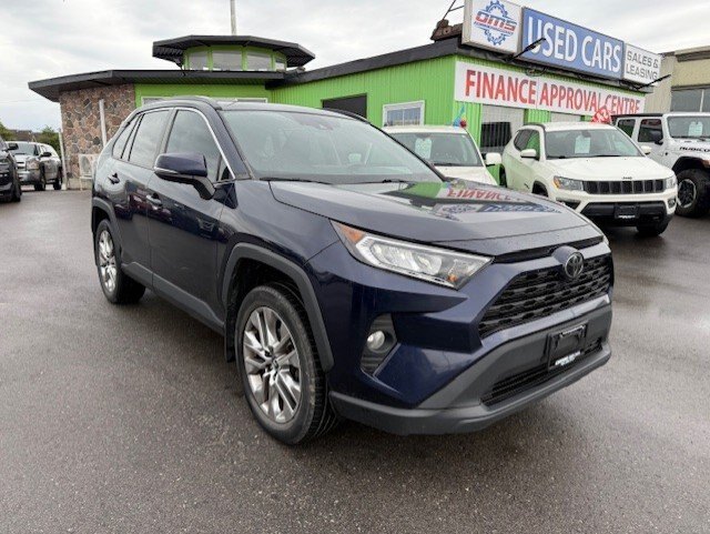2019 TOYOTA RAV4 XLE AWD / $298.00 BIWEEKLY INCLUDING TAX /SUNROOF / HEATED STEERING WHEEL