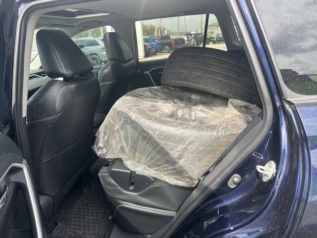 2019 TOYOTA RAV4 XLE AWD / $298.00 BIWEEKLY INCLUDING TAX /SUNROOF / HEATED STEERING WHEEL