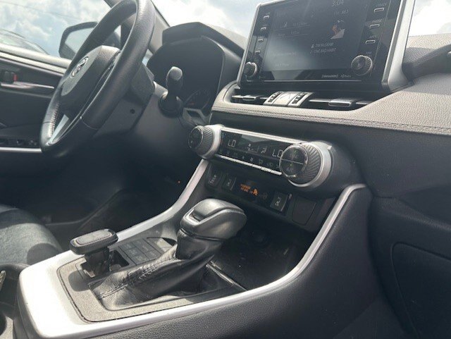 2019 TOYOTA RAV4 XLE AWD / $298.00 BIWEEKLY INCLUDING TAX /SUNROOF / HEATED STEERING WHEEL