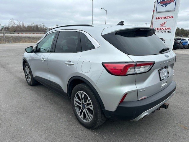 2020 FORD ESCAPE SEL 4WD / $212.74 BIWEEKLY INCLUDING TAX / LEATHER / NAVIGATION