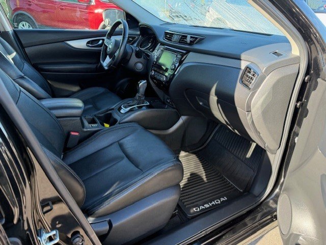 2020 NISSAN QASHQAI SL AWD / $201.38 BIWEEKLY INCLUDING TAX / SUNROOF / HEATED STEERING WHEEL / REMOTE START