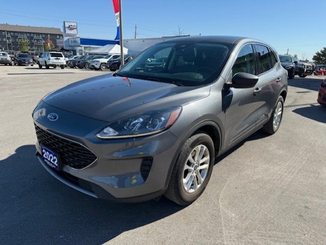 2022 FORD ESCAPE SE AWD / $209.23 BIWEEKLY INCLUDING TAX / PUSH BUTTON START / HEATED FRONT SEATS