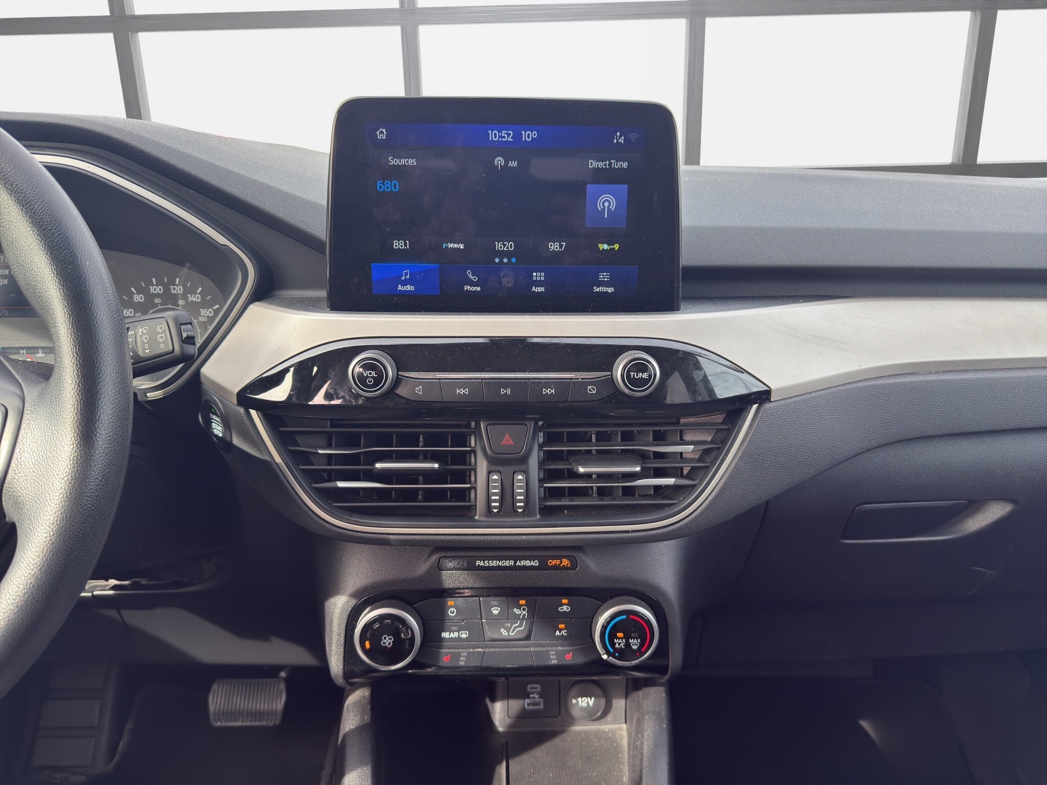 2022 FORD ESCAPE SE AWD / $183.60 BIWEEKLY INCLUDING TAX / PUSH BUTTON START / HEATED FRONT SEATS