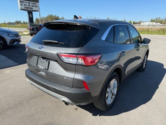 2022 FORD ESCAPE SE AWD / $209.23 BIWEEKLY INCLUDING TAX / PUSH BUTTON START / HEATED FRONT SEATS
