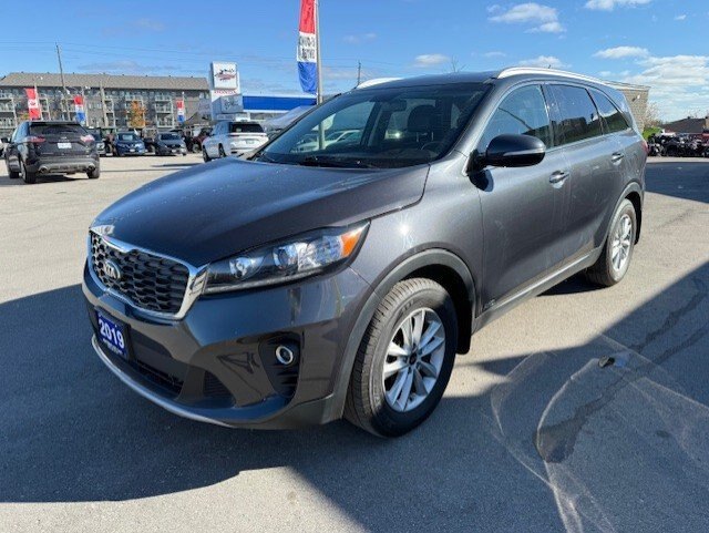 2019 KIA SORENTO EX 7 PASSENGER AWD / $224.73 BIWEEKLY INCLUDING TAX / HEATED STEERING WHEEL / APPLE CARPLAY
