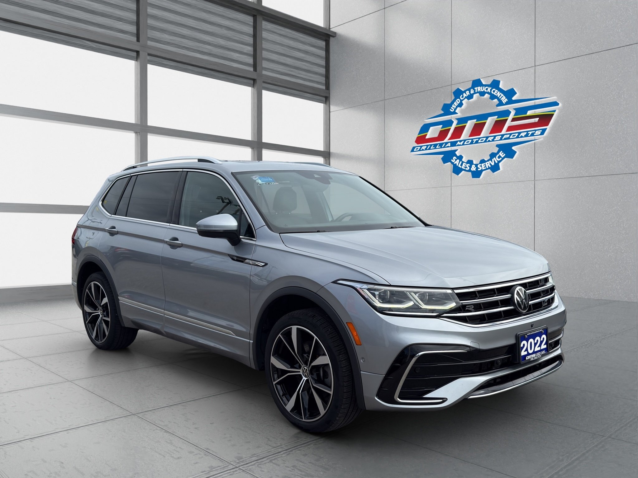 2022 VOLKSWAGEN TIGUAN HIGHLINE R LINE / $240.35 BIWEEKLY INCLUDING TAX / PANORAMIC SUNROOF / REMOTE START / DIGITAL DASH