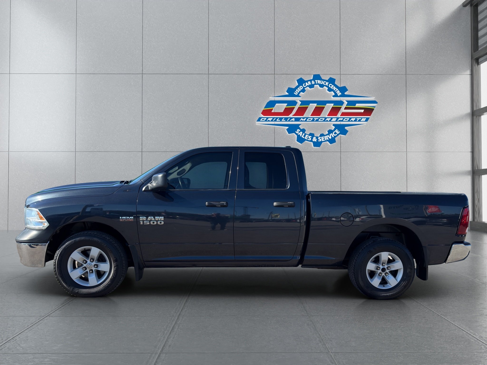 2018 RAM 1500 SXT QUAD CAB / $238.69 BIWEEKLY INCLUDING TAX / 6 PASSENGER / TRAILER BRAKE CONTROL