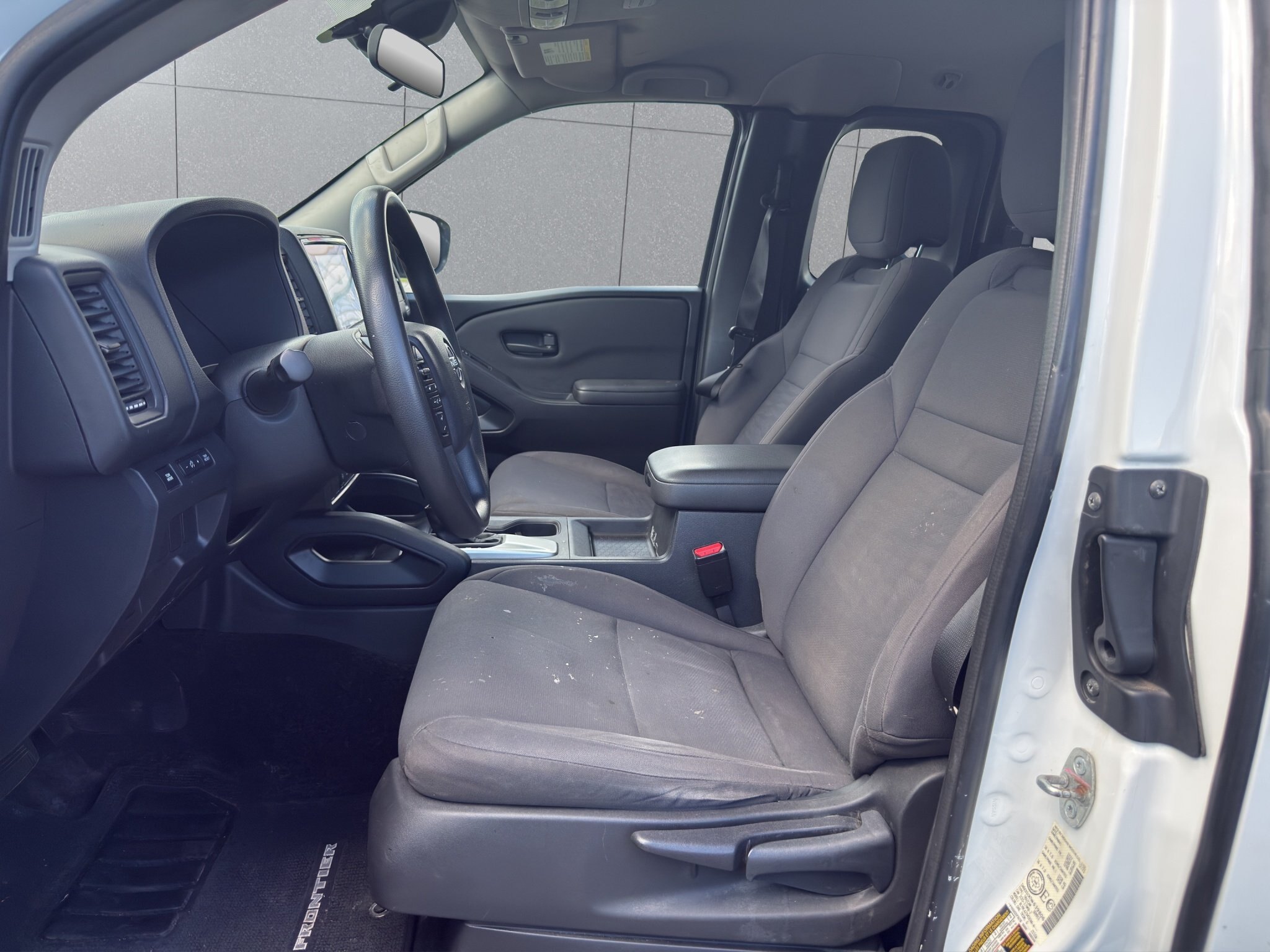 2022 NISSAN FRONTIER SV KING CAB / $290.84 BIWEEKLY INCLUDING TAX / BLIND SPOT MONITORING / REAR PARKING SENSORS