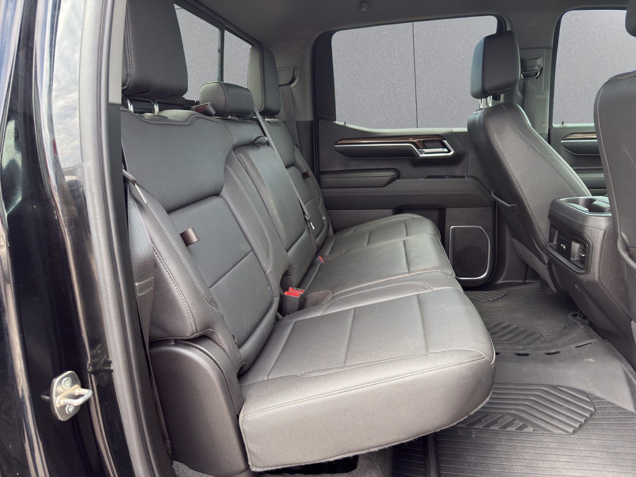 2022 CHEVROLET SILVERADO 1500 TRAIL BOSS / $360.37 BIWEEKLY INCLUDING TAX / 6.2L V8 / REMOTE START / LEATHER INTERIOR