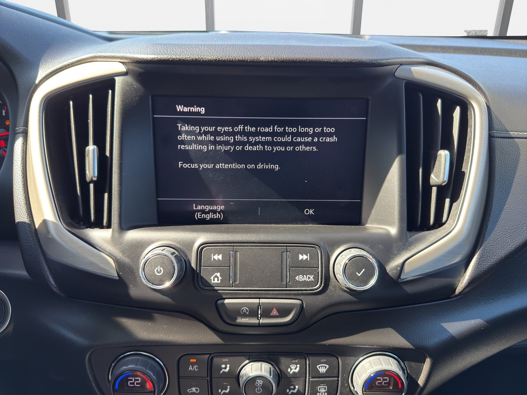 2023 GMC TERRAIN DENALI / $252.25 BIWEEL INCLUDING TAX / PANORAMIC SUNROOF / REMOTE START / VENTILATED FRONT SEATS