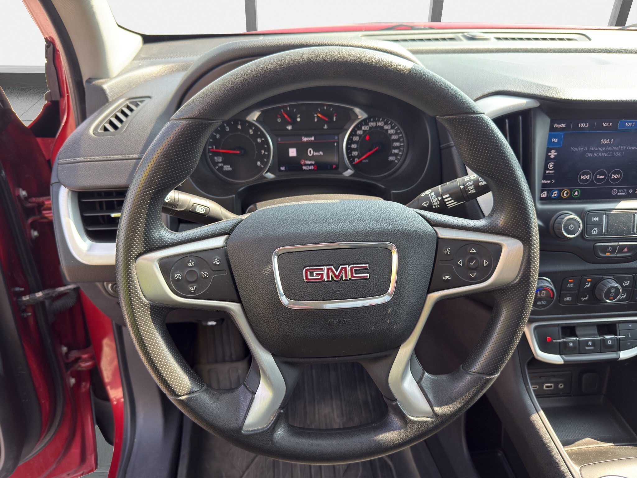 2023 GMC TERRAIN SLE / $224.14 BIWEEKLY INCLUDING TAX / REMOTE START / PANORAMIC SUNROOF / NAVIGATION