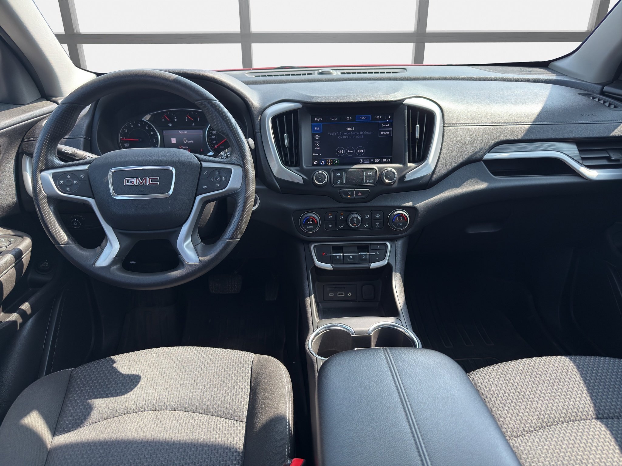 2023 GMC TERRAIN SLE / $224.14 BIWEEKLY INCLUDING TAX / REMOTE START / PANORAMIC SUNROOF / NAVIGATION