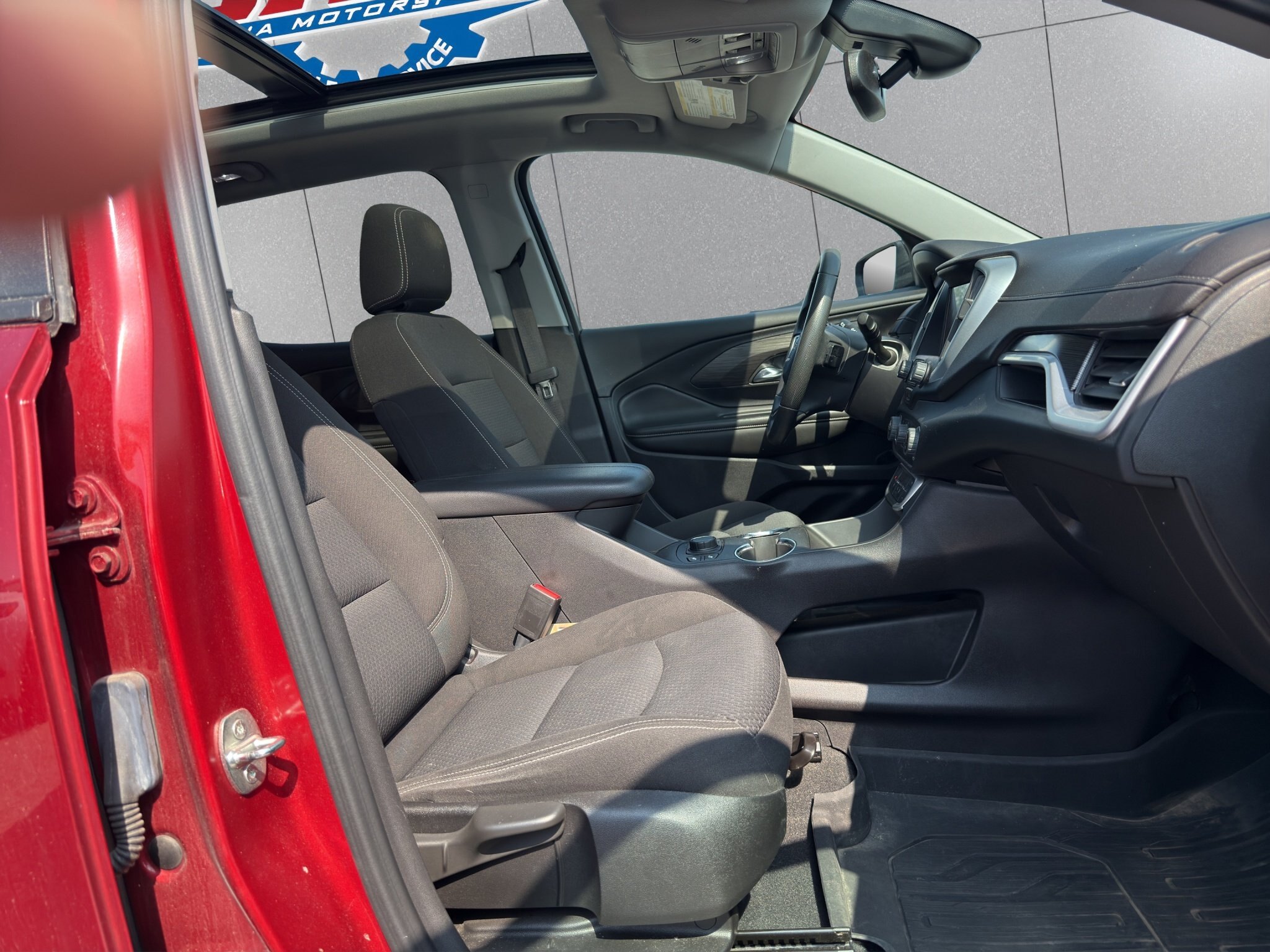 2023 GMC TERRAIN SLE / $224.14 BIWEEKLY INCLUDING TAX / REMOTE START / PANORAMIC SUNROOF / NAVIGATION
