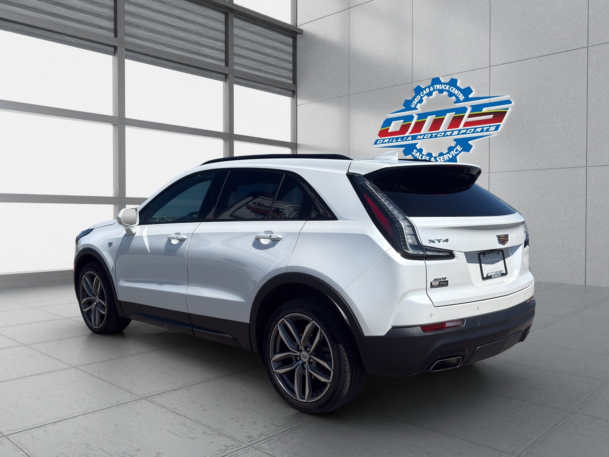 2019 CADILLAC XT4 AWD SPORT / $261.22 BIWEEKLY INCLUDING TAX / PANORAMIC SUNROOF / HEATED FRONT AND REAR SEATS