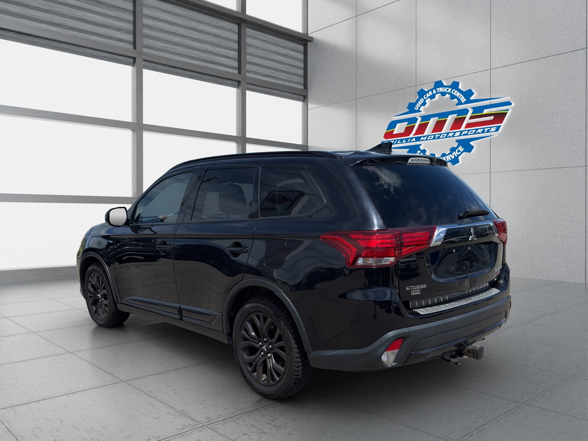 2018 MITSUBISHI OUTLANDER SE ANNIVERSARY EDITION / $274.67 BIWEEKLY INCLUDING TAX / 7 PASSENGER / HEATED STEERING WHEEL