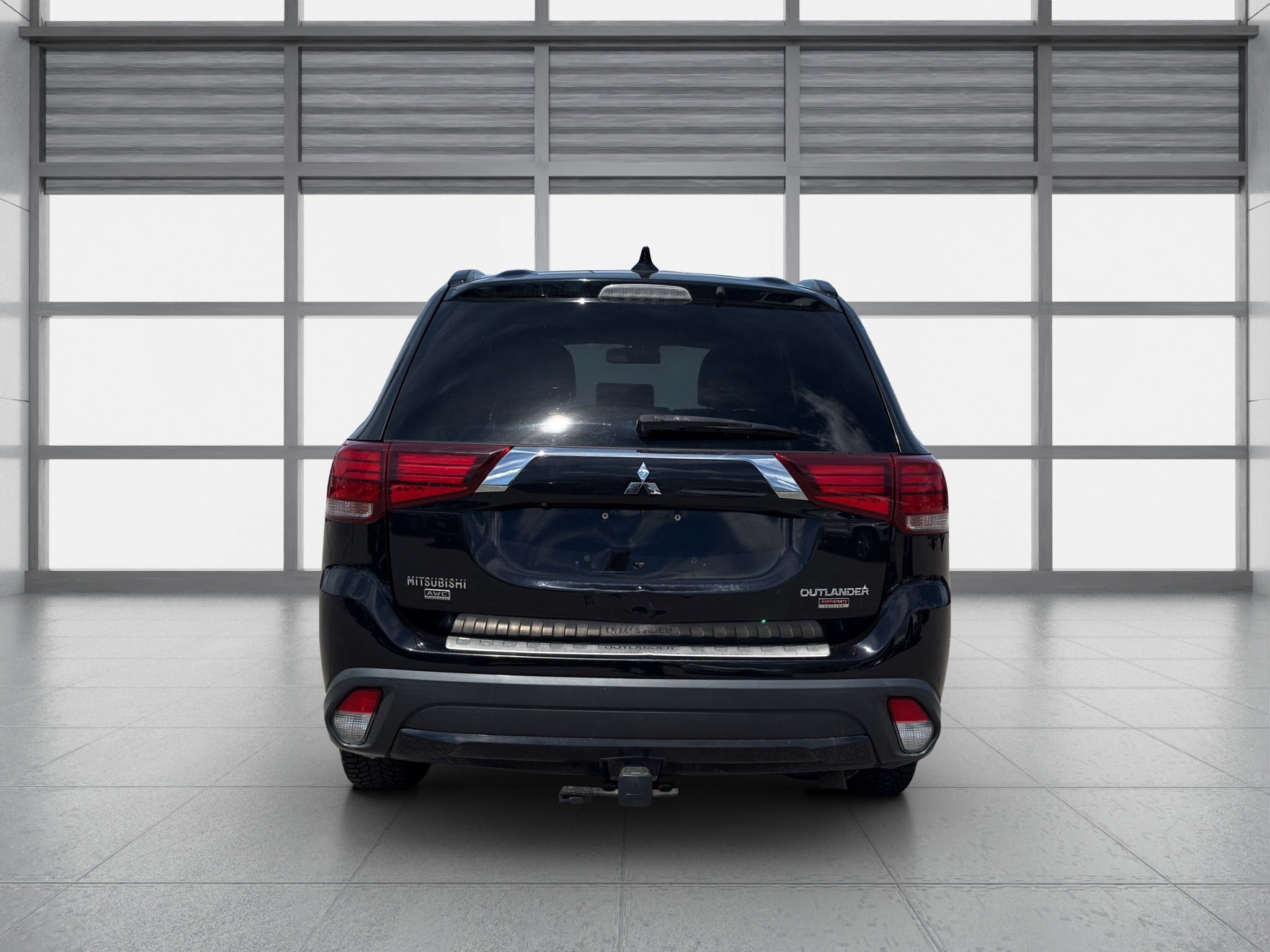 2018 MITSUBISHI OUTLANDER SE ANNIVERSARY EDITION / $274.67 BIWEEKLY INCLUDING TAX / 7 PASSENGER / HEATED STEERING WHEEL