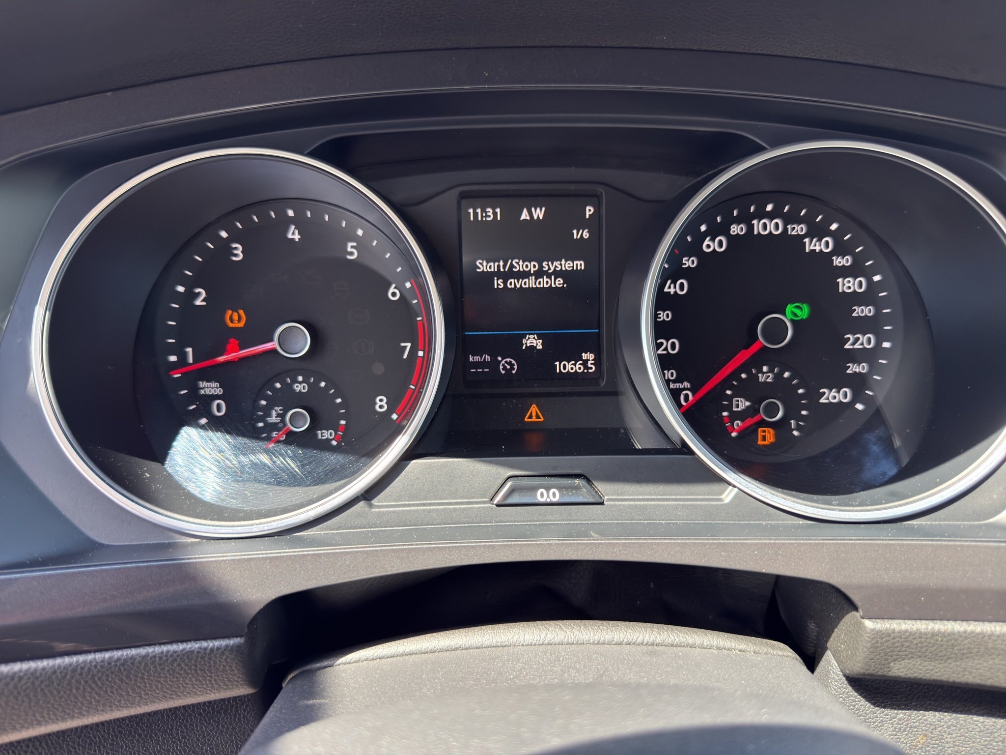 2021 VOLKSWAGEN TIGUAN COMFORTLINE / $185.67 BIWEEKLY INCLUDING TAX / HEATED FRONT SEATS / NAVIGATION
