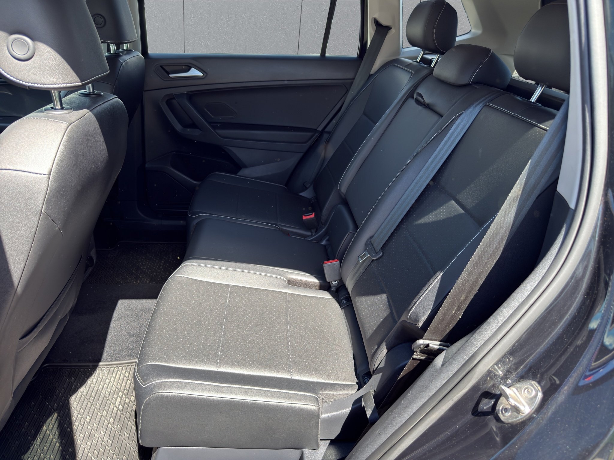 2021 VOLKSWAGEN TIGUAN COMFORTLINE / $185.67 BIWEEKLY INCLUDING TAX / HEATED FRONT SEATS / NAVIGATION