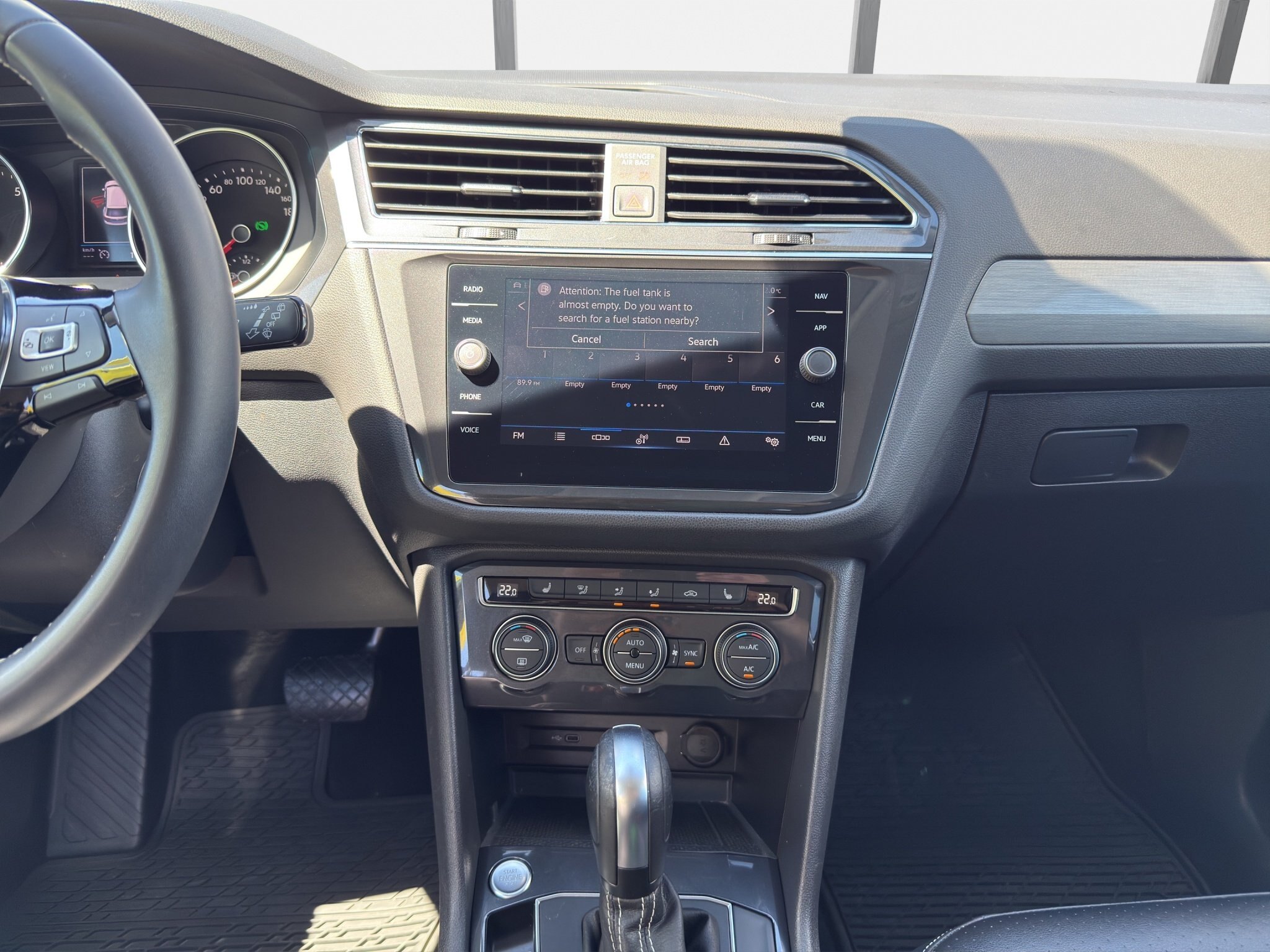 2021 VOLKSWAGEN TIGUAN COMFORTLINE / $185.67 BIWEEKLY INCLUDING TAX / HEATED FRONT SEATS / NAVIGATION