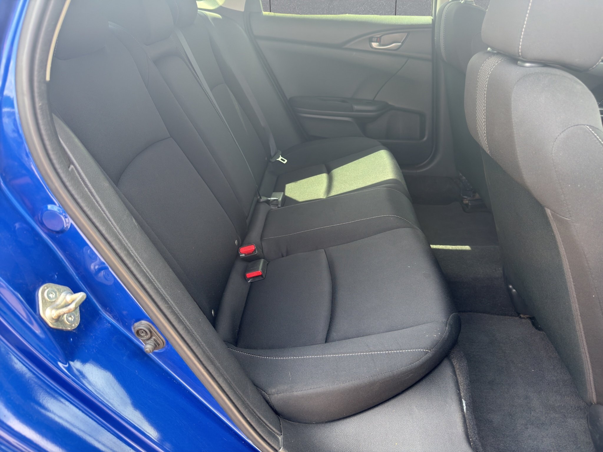 2019 HONDA CIVIC SEDAN LX / $217.59 BIWEEKLY INCLUDING TAX / HEATED FRONT SEATS / APPLE CARPLAY