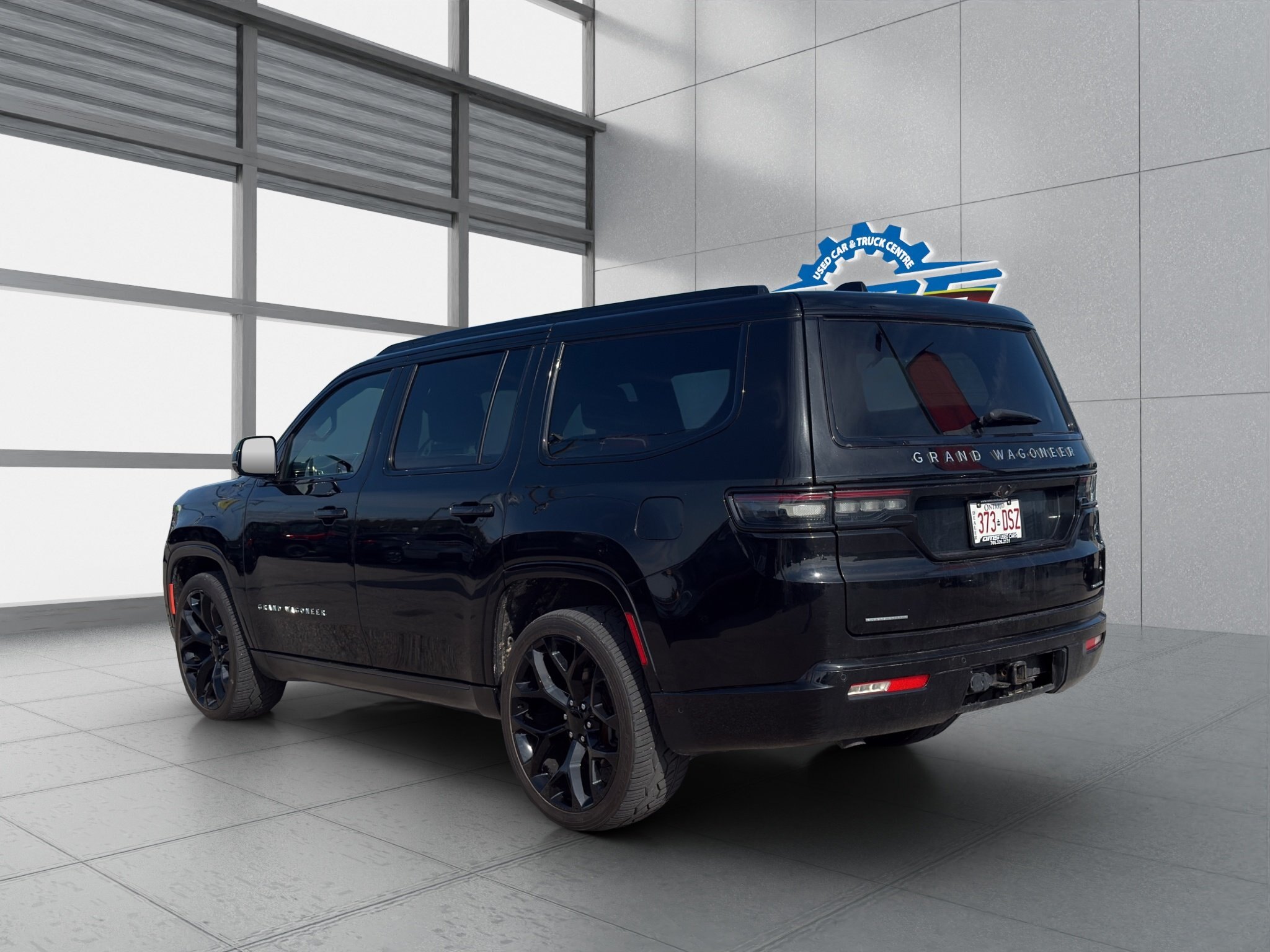 2022 JEEP GRAND WAGONEER SERIES 1 / $383.62 BIWEEKLY INCLUDING TAX / MASSAGING FRONT SEATS / WIRELESS CHARGING