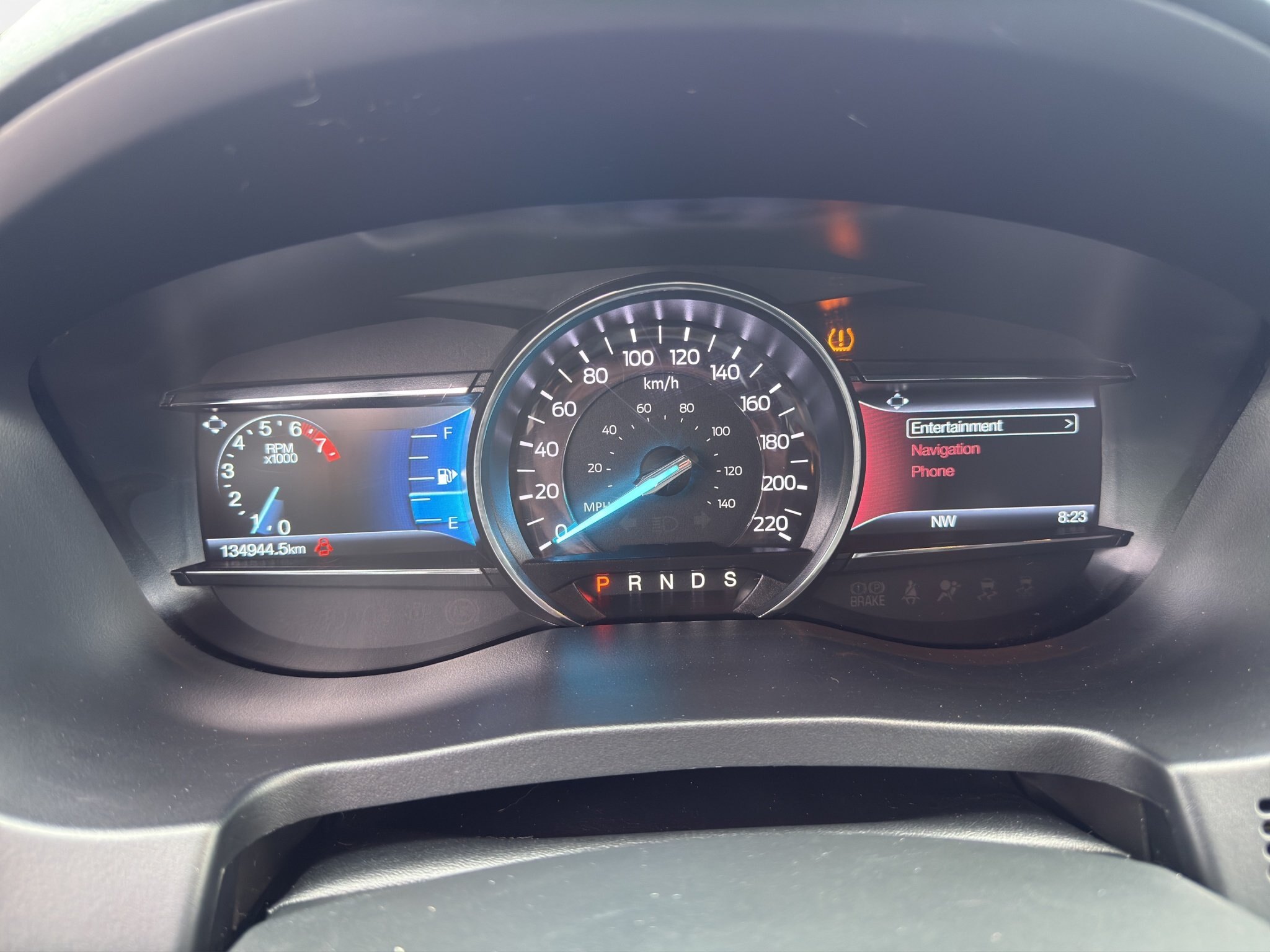 2019 FORD EXPLORER XLT / $259.84 BIWEEKLY INCLUDING TAX / 6 PASSENGER / NAVIGATION / REMOTE START