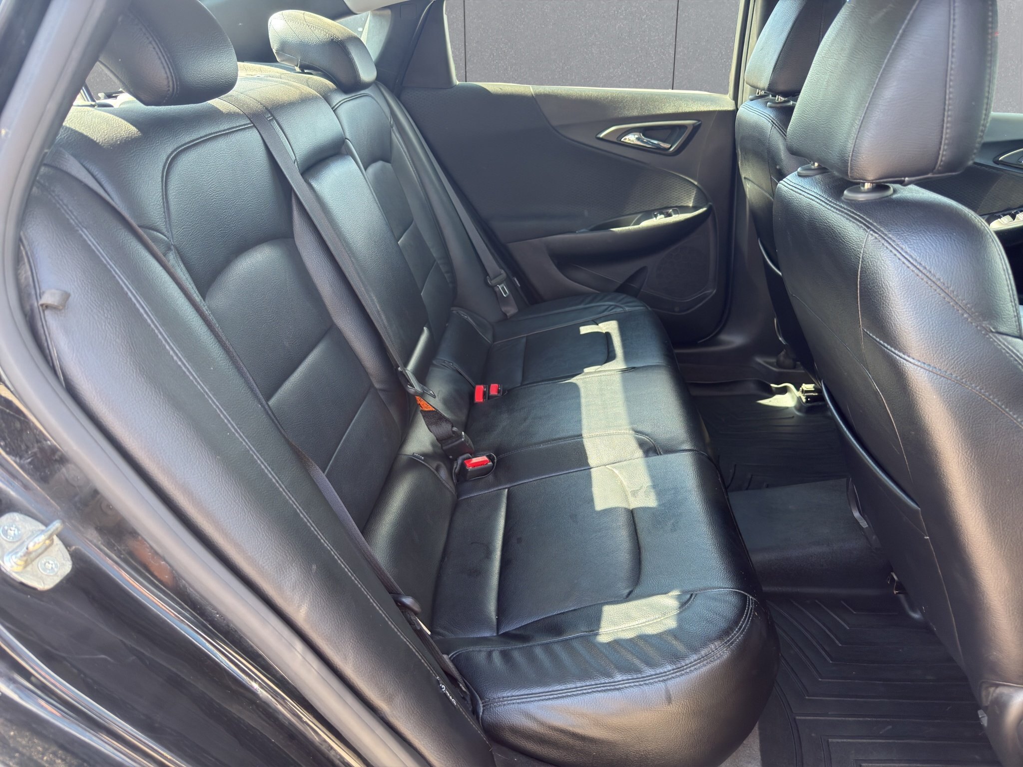 2019 CHEVROLET MALIBU LT / $177.49 BIWEEKLY INCLUDING TAX / REMOTE START / LEATHER INTERIOR