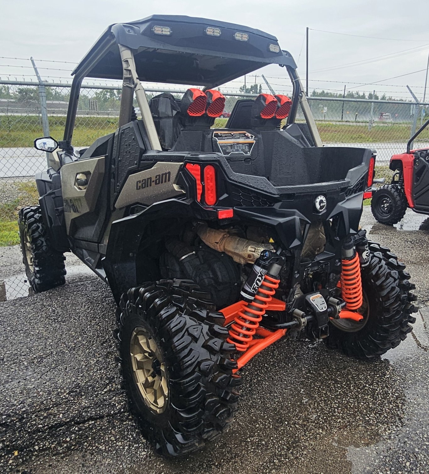2023 CAN AM MAVERICK 1000R