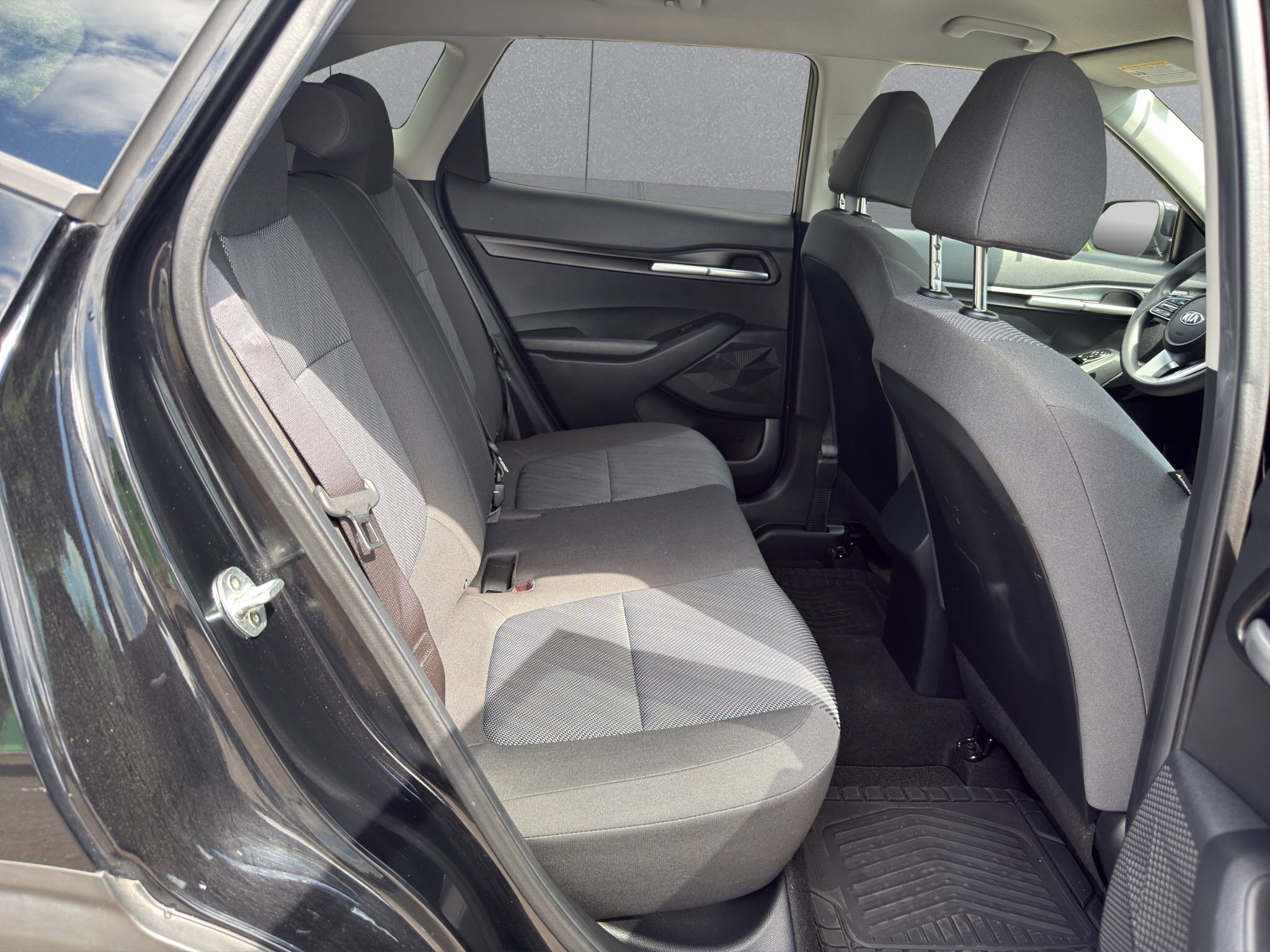 2021 KIA SELTOS LX AWD / $175.49 BIWEEKLY INCLUDING TAX / HEATED FRONT SEATS / APPLE CARPLAY