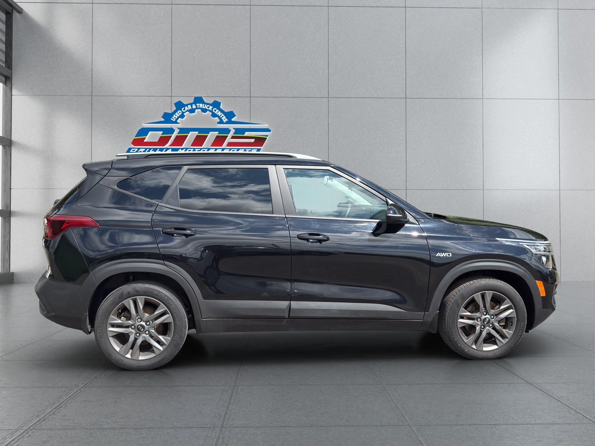 2021 KIA SELTOS LX AWD / $175.49 BIWEEKLY INCLUDING TAX / HEATED FRONT SEATS / APPLE CARPLAY