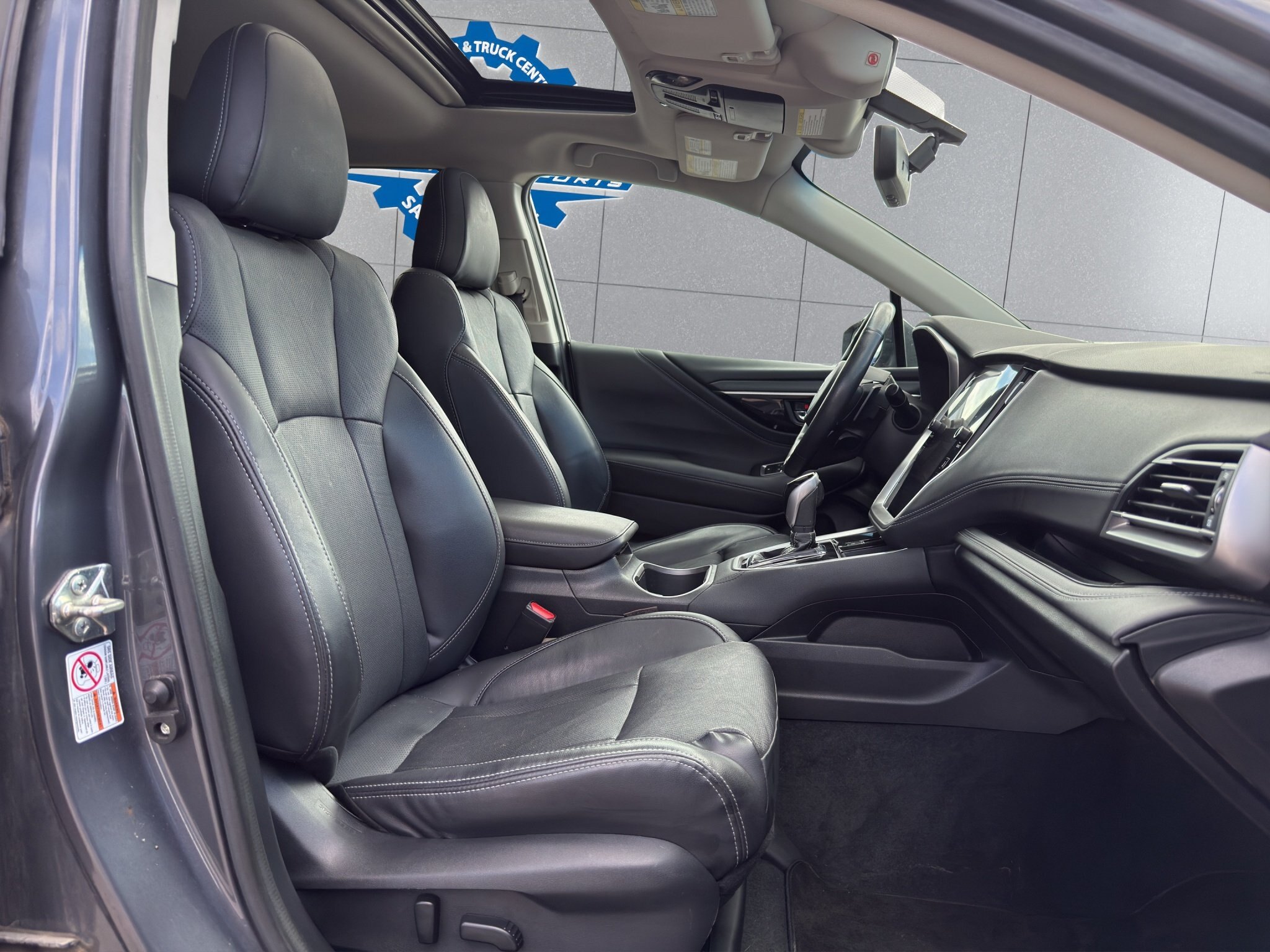 2020 SUBARU OUTBACK LIMITED / $233.85 BIWEEKLY INCLUDING TAX / NAVIGATION / ADAPTIVE CRUISE CONTROL / HEATED STEERING WHEEL