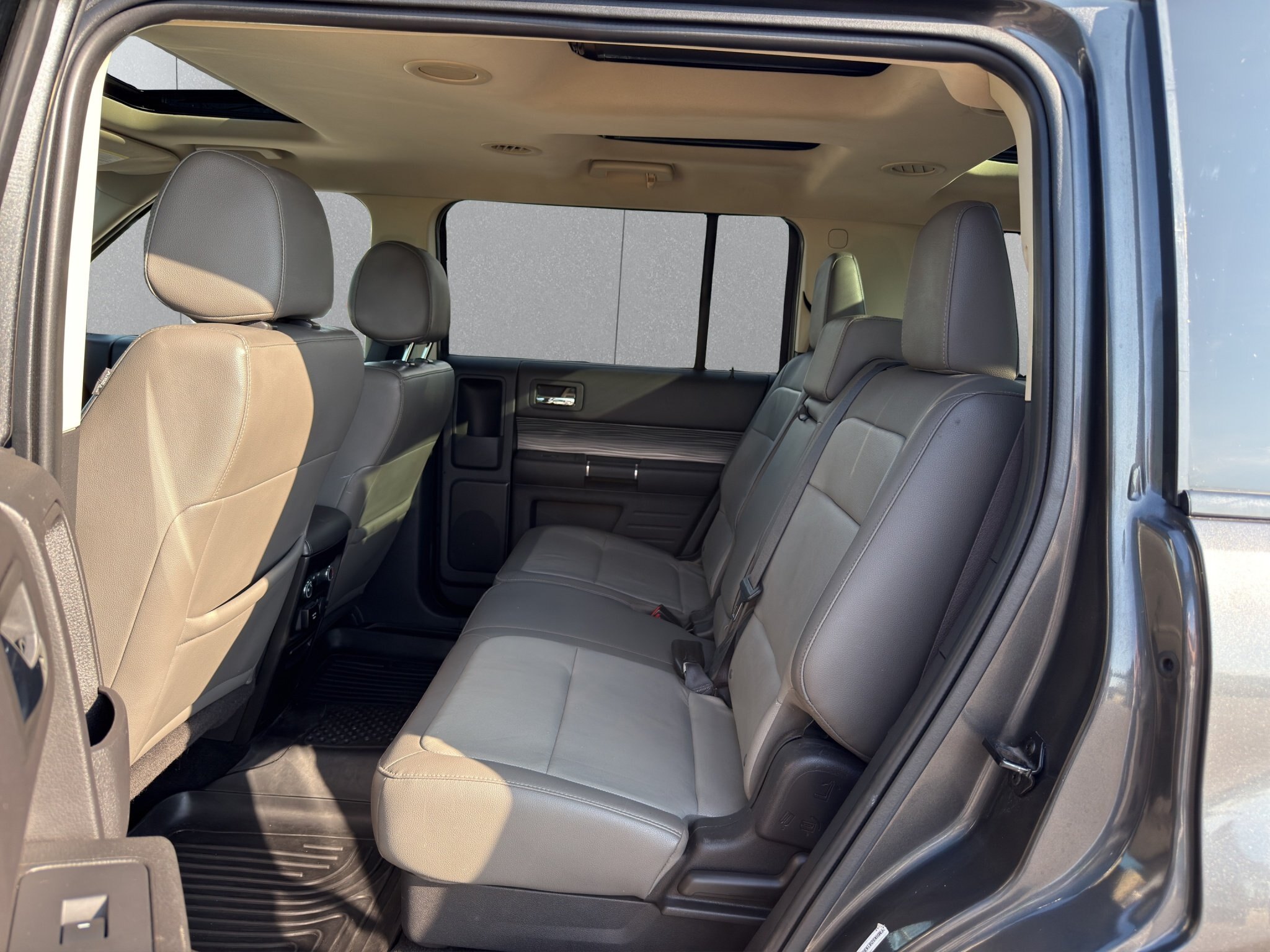 2019 FORD FLEX LIMITED / $217.64 BIWEEKLY INCLUDING TAX / 7 PASSENGER / NAVIGATION / REMOTE START