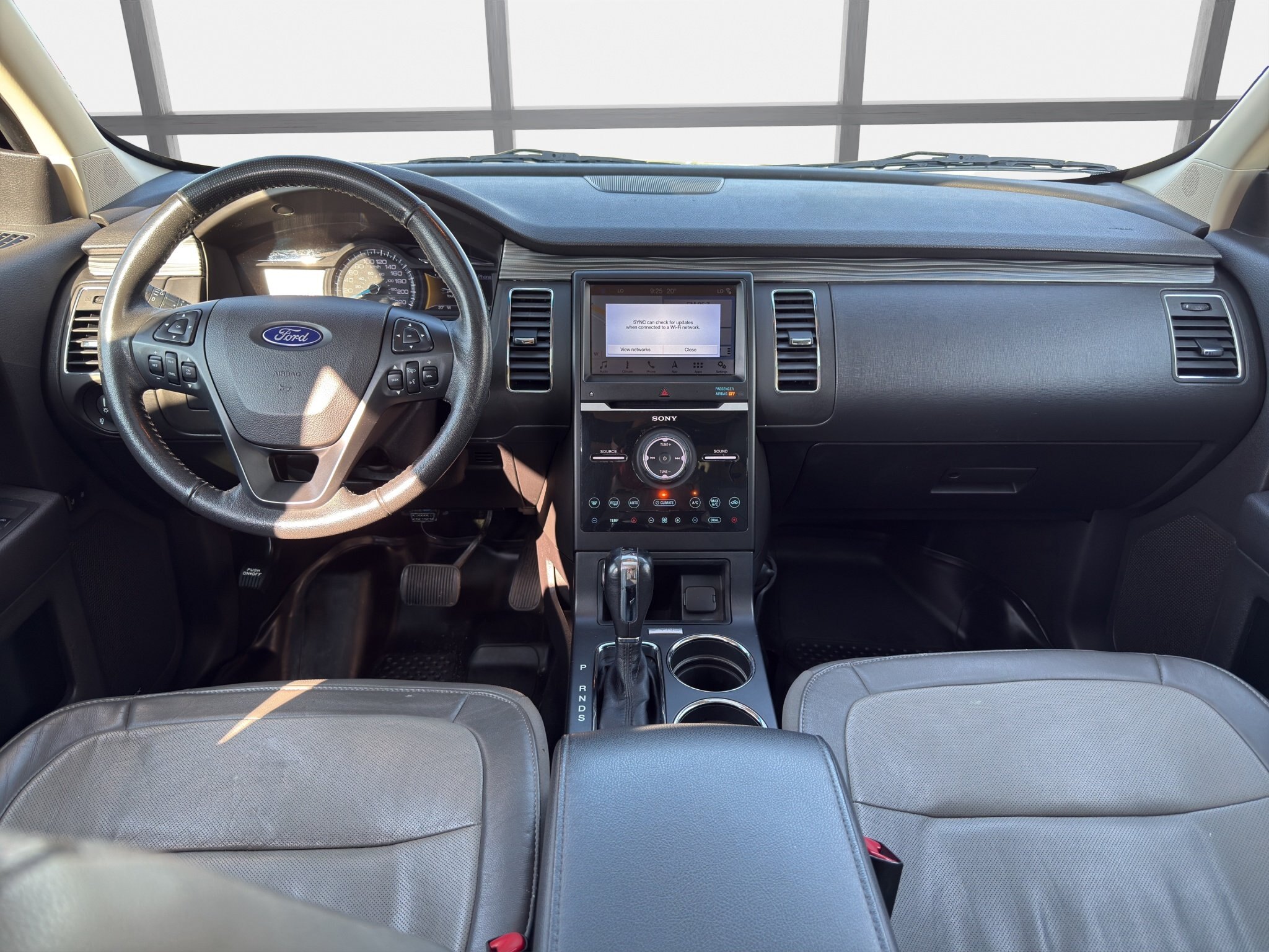 2019 FORD FLEX LIMITED / $217.64 BIWEEKLY INCLUDING TAX / 7 PASSENGER / NAVIGATION / REMOTE START