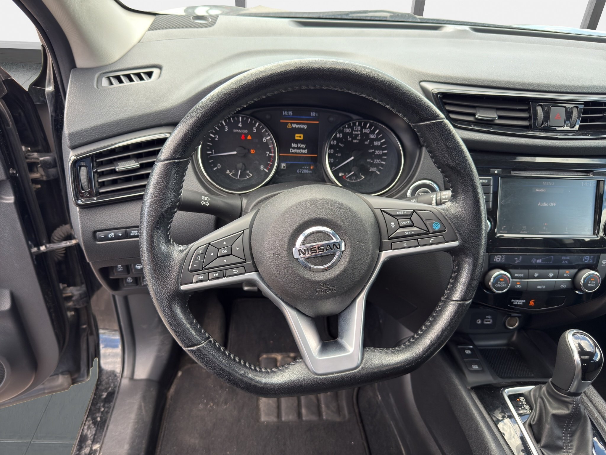 2022 NISSAN QASHQAI SV / $191.70 BIWEEKLY INCLUDING TAX / SUNROOF / REMOTE START / HEATED STEERING WHEEL
