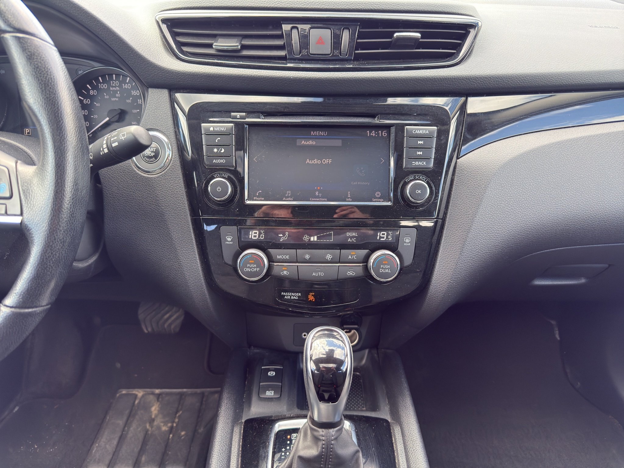2022 NISSAN QASHQAI SV / $191.70 BIWEEKLY INCLUDING TAX / SUNROOF / REMOTE START / HEATED STEERING WHEEL