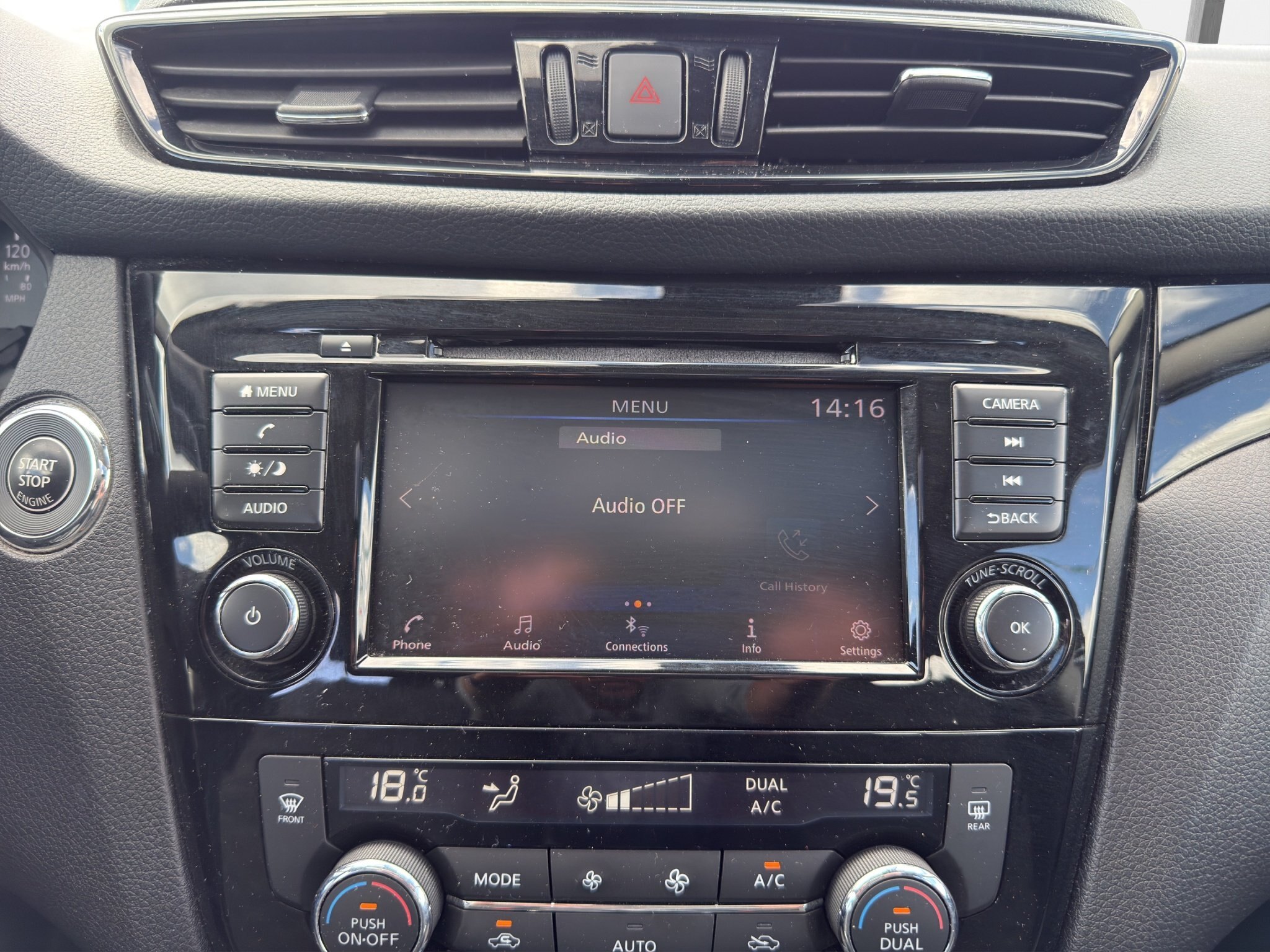 2022 NISSAN QASHQAI SV / $191.70 BIWEEKLY INCLUDING TAX / SUNROOF / REMOTE START / HEATED STEERING WHEEL