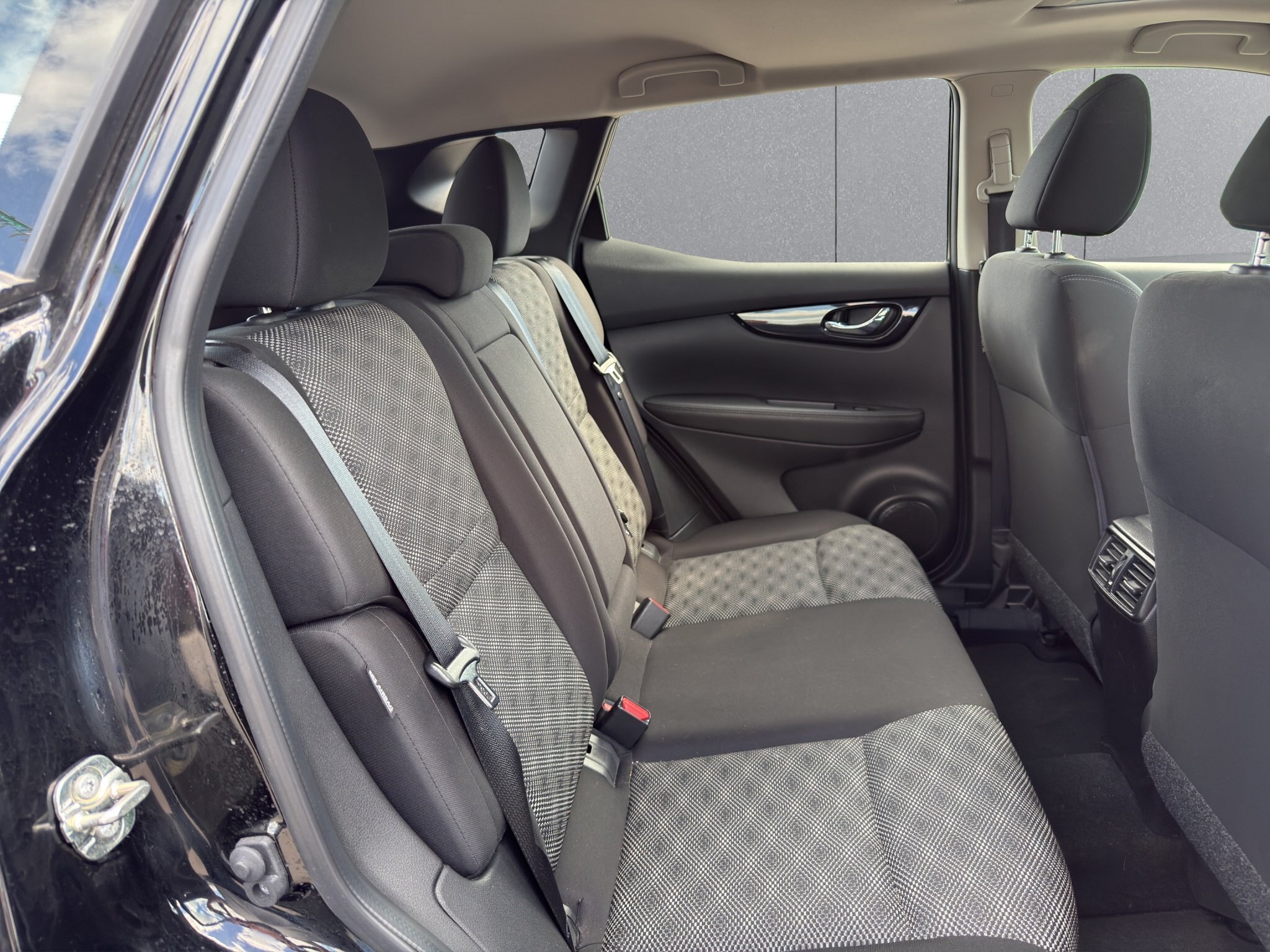 2022 NISSAN QASHQAI SV / $191.70 BIWEEKLY INCLUDING TAX / SUNROOF / REMOTE START / HEATED STEERING WHEEL