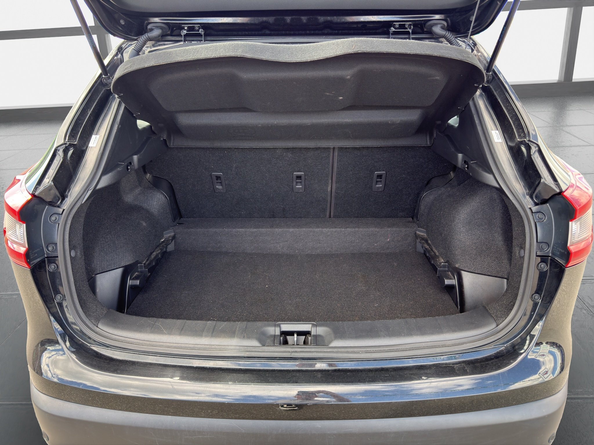 2022 NISSAN QASHQAI SV / $191.70 BIWEEKLY INCLUDING TAX / SUNROOF / REMOTE START / HEATED STEERING WHEEL