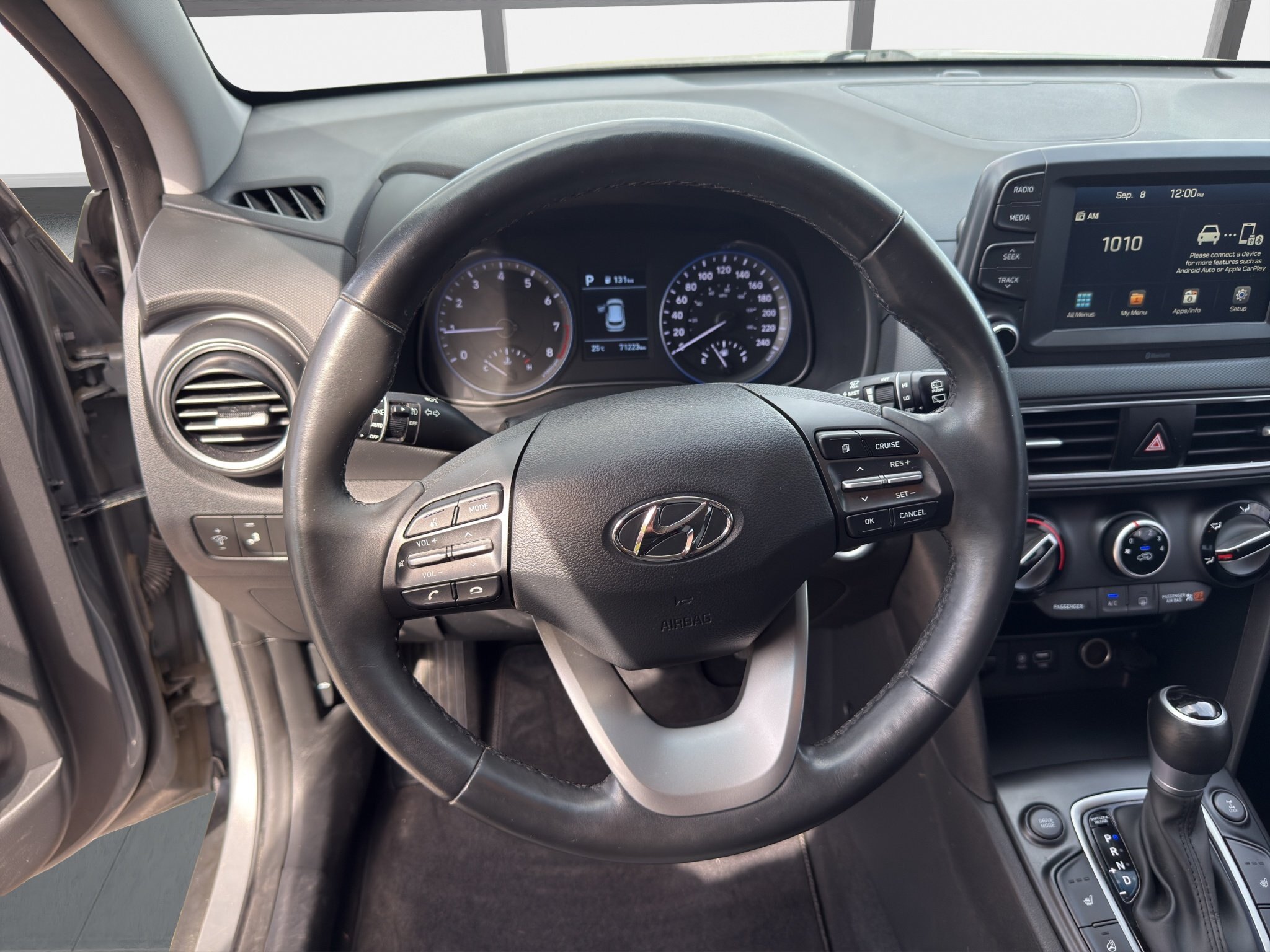 2021 HYUNDAI KONA PREFERRED / $191.70 BIWEEKLY INCLUDING TAX / HEATED STEERING WHEEL / BLIND SPOT MONITORING