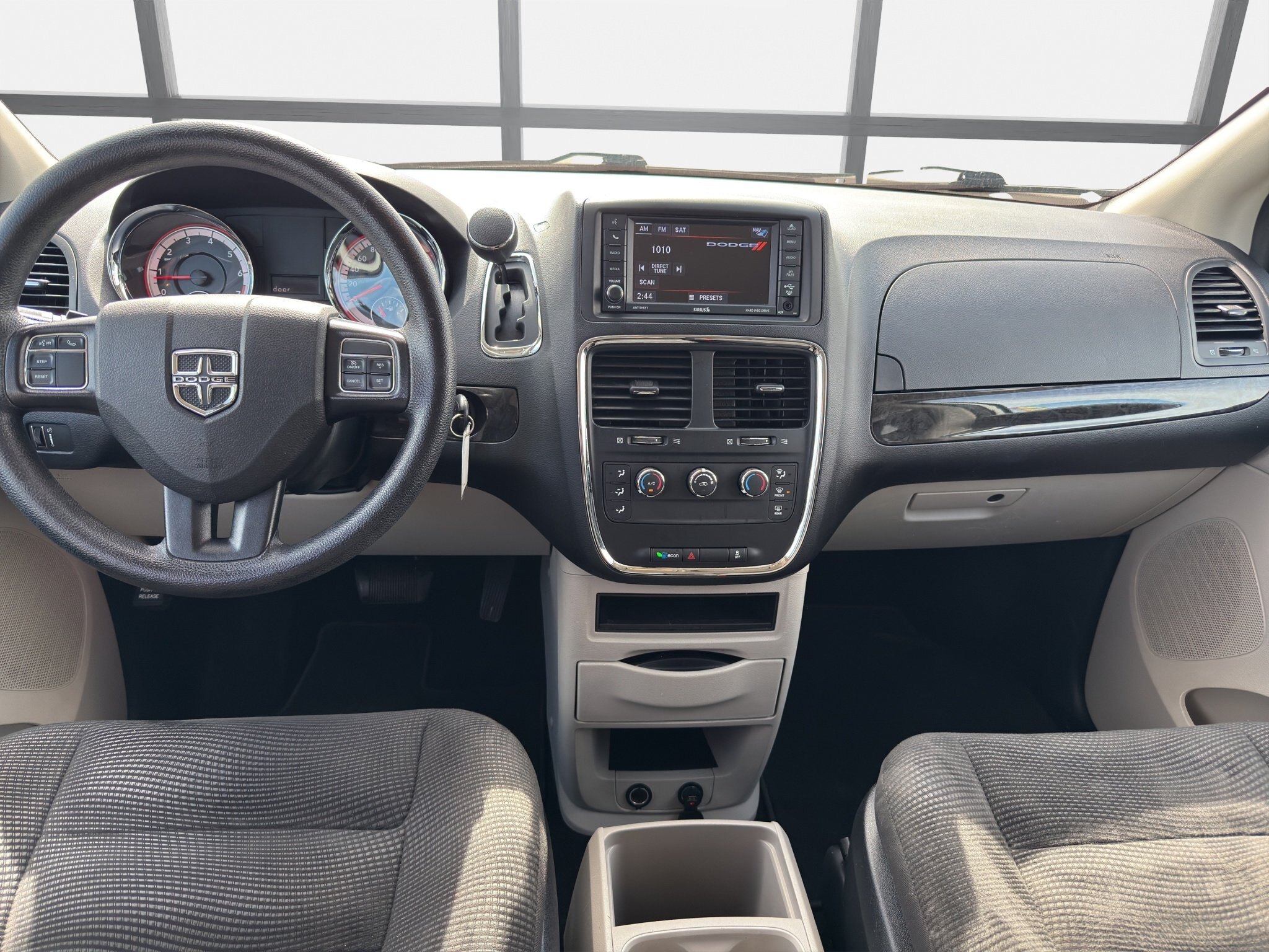 2020 DODGE GRAND CARAVAN SXT / $261.22 BIWEEKLY INCLUDING TAX / STOW N'GO / BLUETOOTH