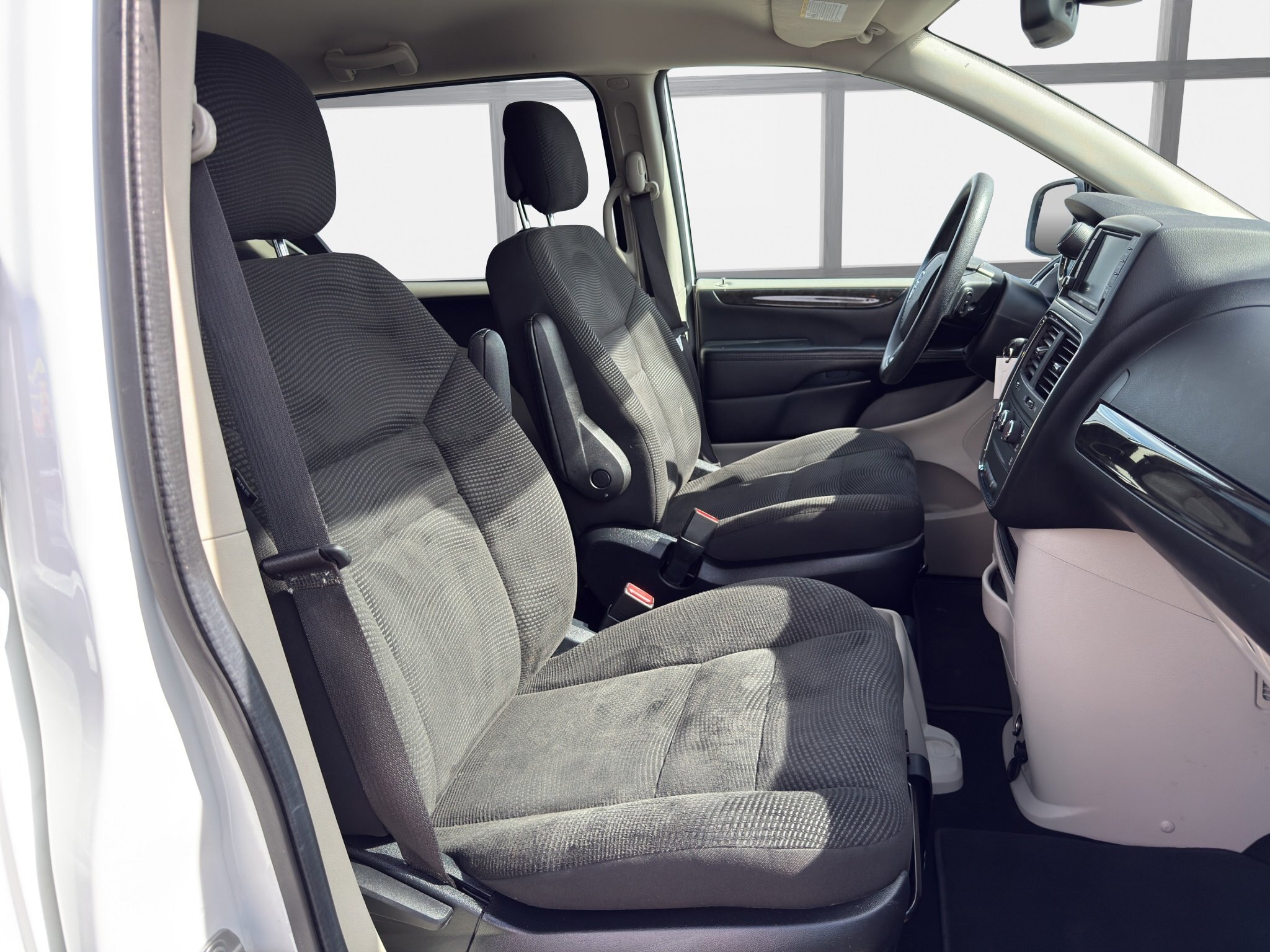 2020 DODGE GRAND CARAVAN SXT / $261.22 BIWEEKLY INCLUDING TAX / STOW N'GO / BLUETOOTH