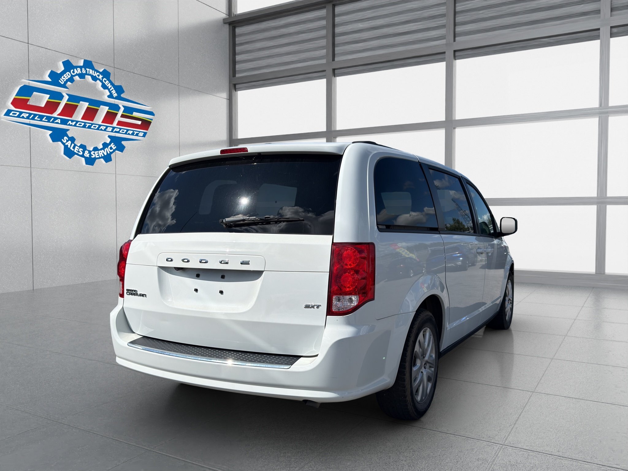 2020 DODGE GRAND CARAVAN SXT / $261.22 BIWEEKLY INCLUDING TAX / STOW N'GO / BLUETOOTH