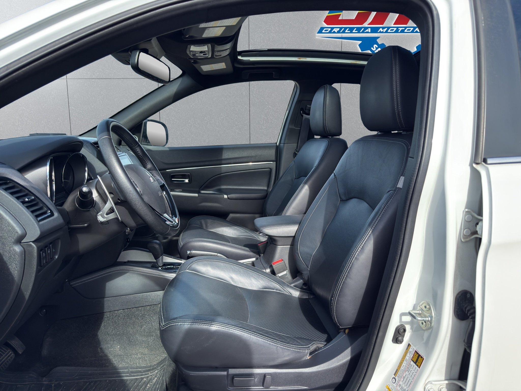 2020 MITSUBISHI RVR GT/ LEATHER/ HEATED STEERING WHEEL / BLIND SPOT MONITORING