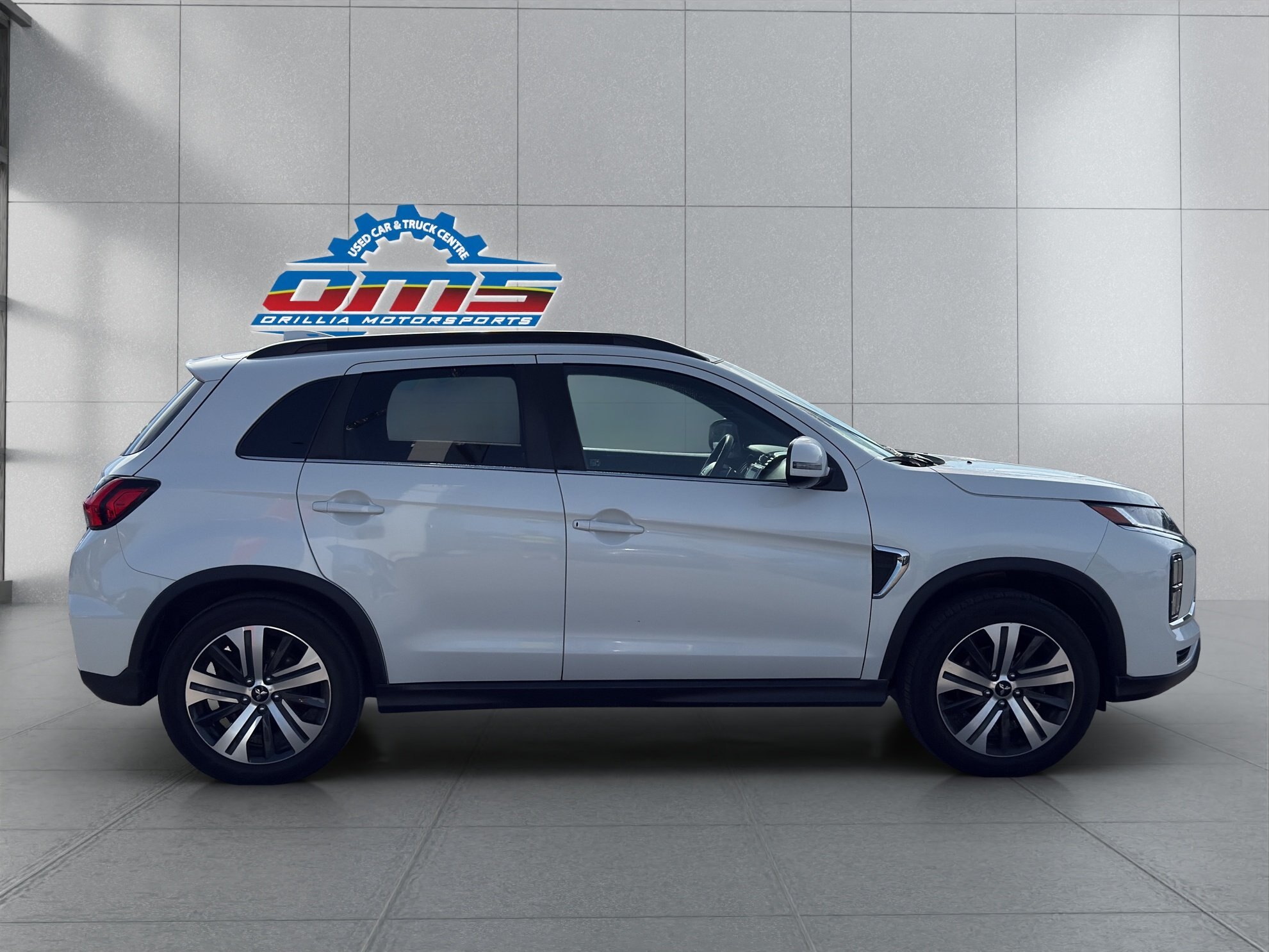 2020 MITSUBISHI RVR GT/ LEATHER/ HEATED STEERING WHEEL / BLIND SPOT MONITORING