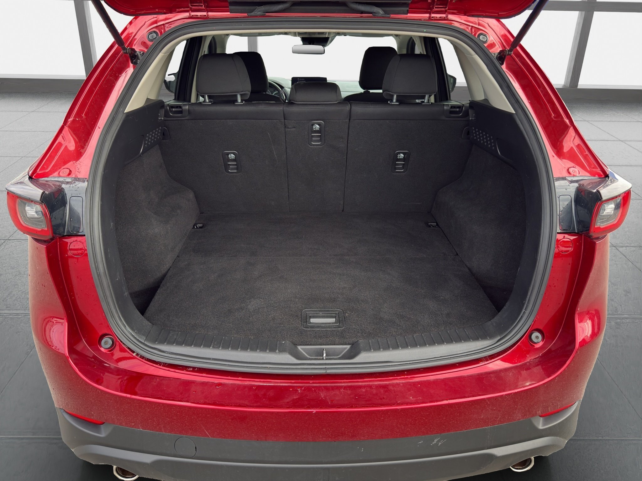 2022 MAZDA CX 5 GX / $232.25 BIWEEKLY INCLUDING TAX / ADAPTIVE CRUISE CONTROL / HEATED FRONT SEATS